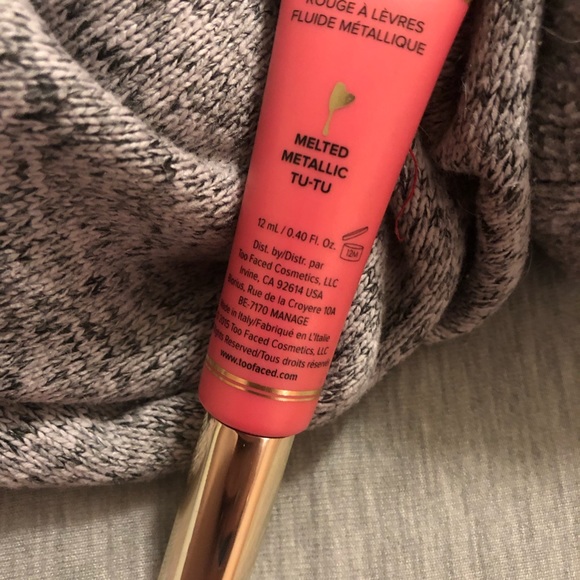 Too Faced Melted Metallic Tutu Liquid Lipstick - Picture 3 of 4